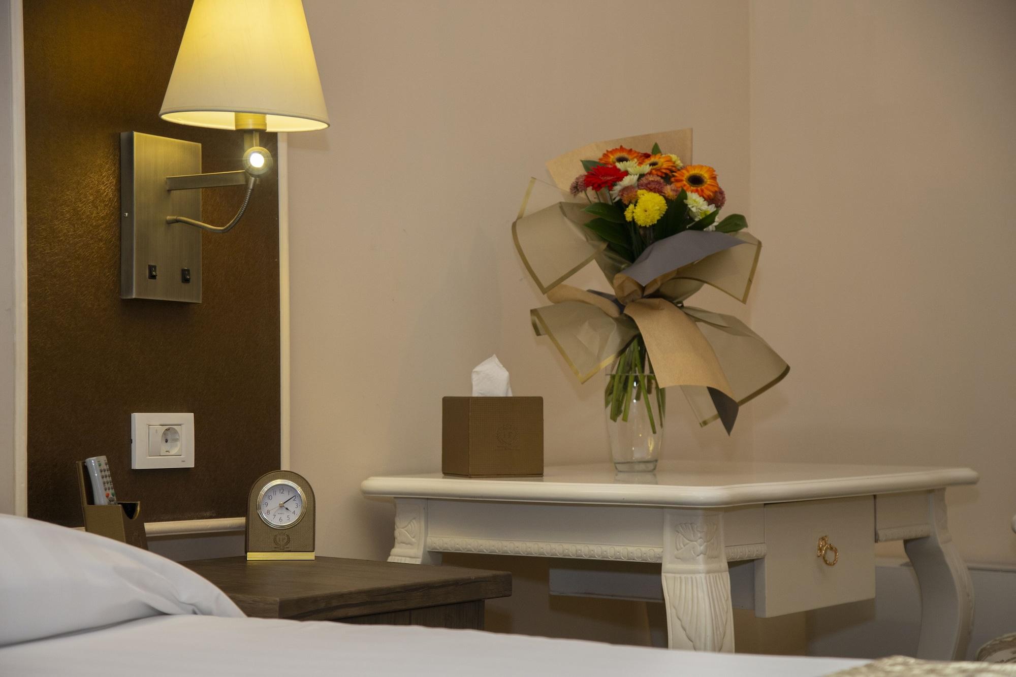Imperial Palace 4*