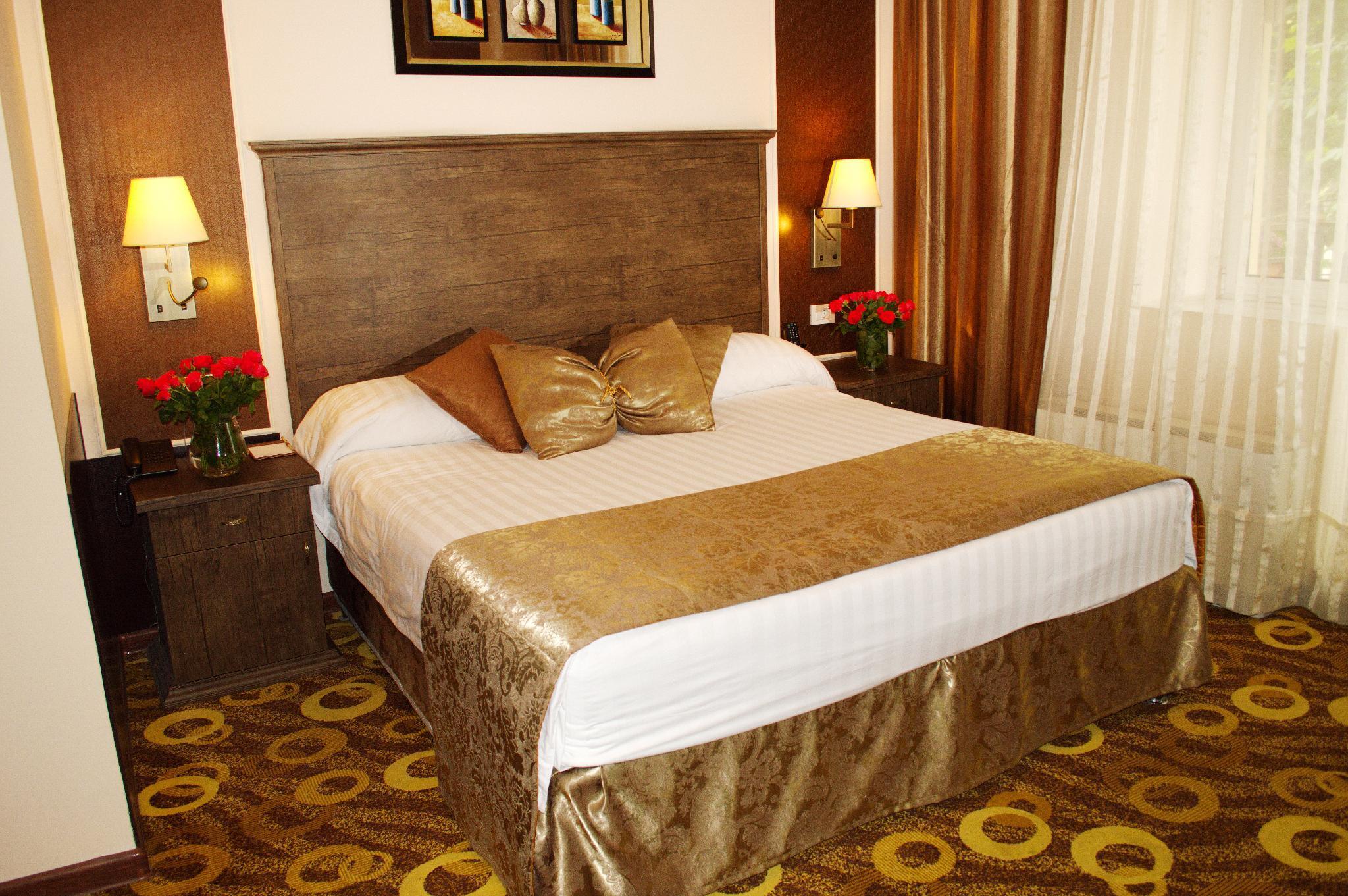 Imperial Palace 4* Erivan