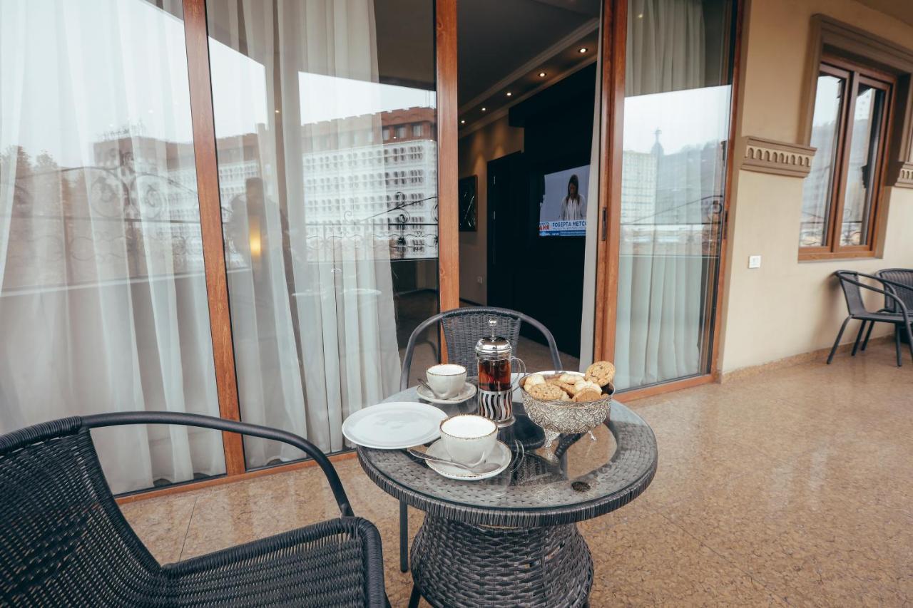 Imperial Palace Hotel
