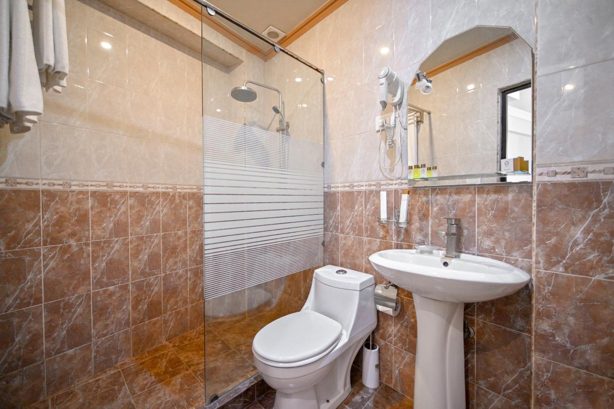 Imperial Palace 4* Erivan