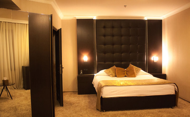 Imperial Palace 4* Erivan